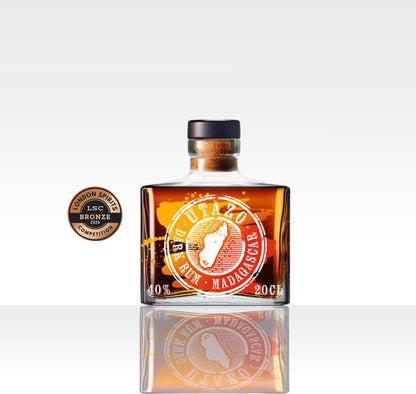 Pourfect Stacks – Madagascar-Inspired Double-Dark Rum